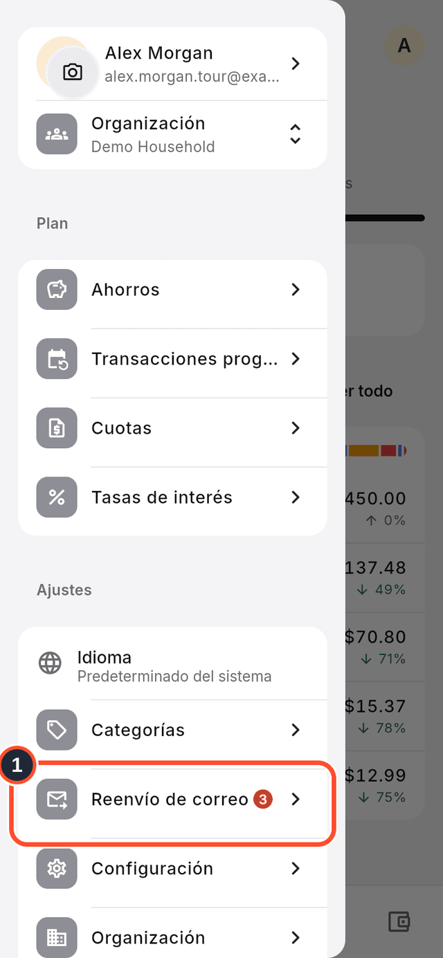 El menú de la app con la fila Reenvío de correo marcada