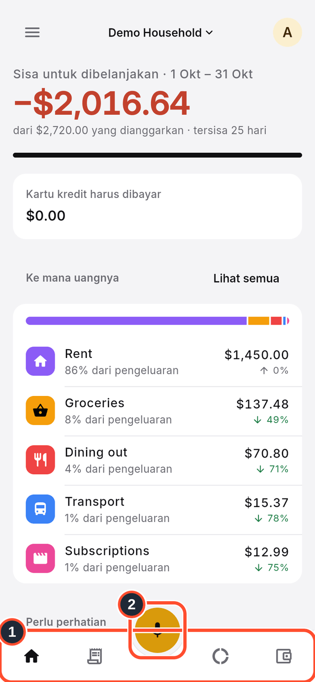 Bilah bawah dengan empat tab dan tombol Bella yang ditandai